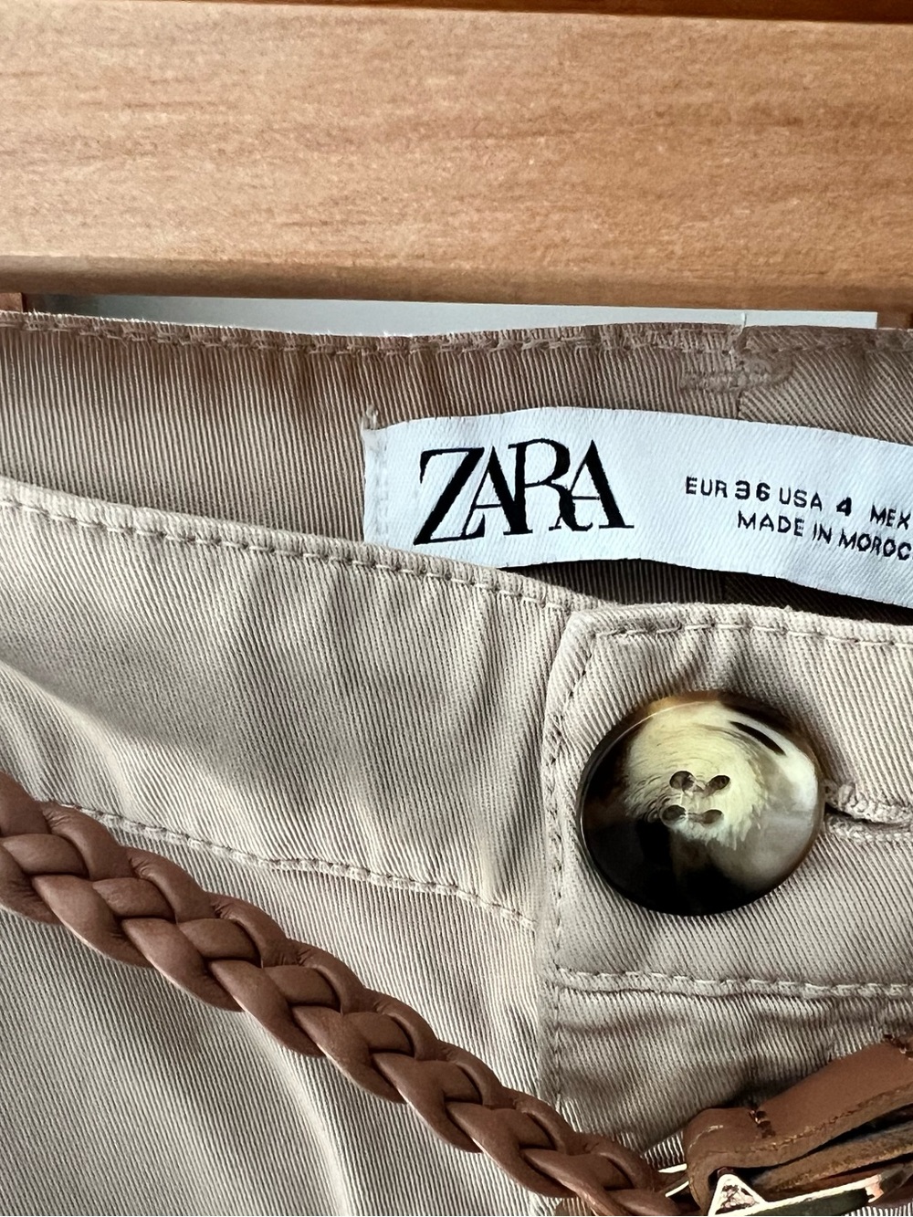 ZARA Khaki-Beige Trousers with Braided Brown Belt